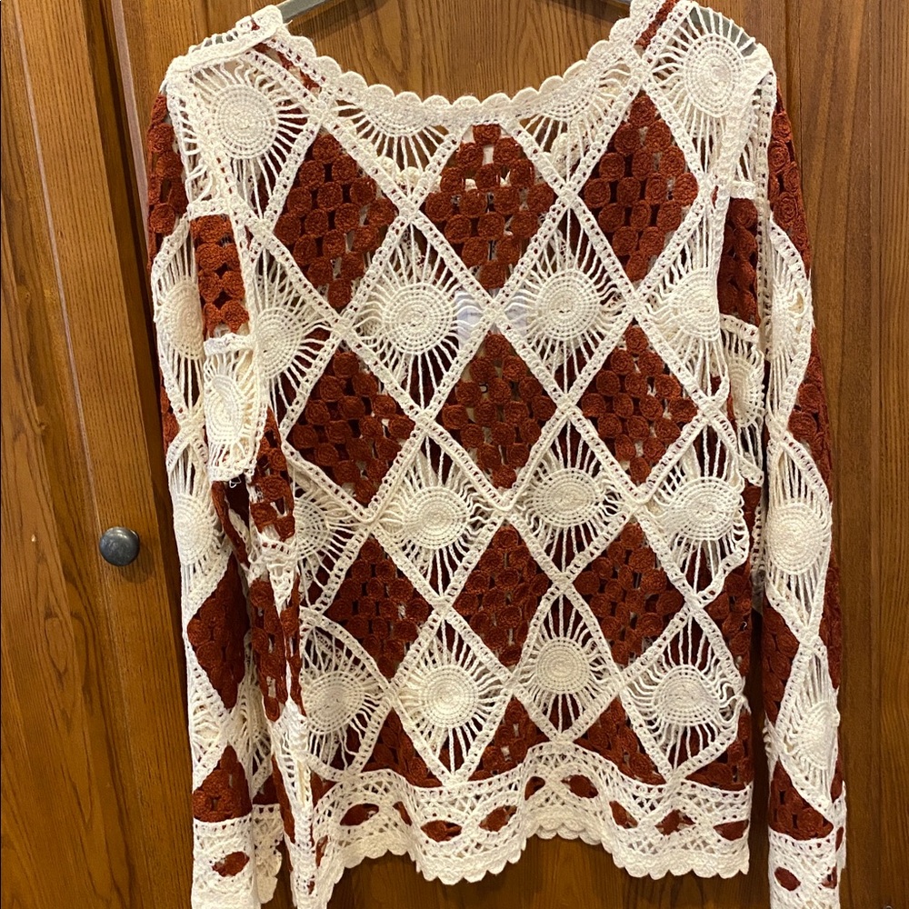 FINAL PRICE DROP NWT BiBi Crochet Top with Cream and Brown Accents size small - Picture 6 of 6